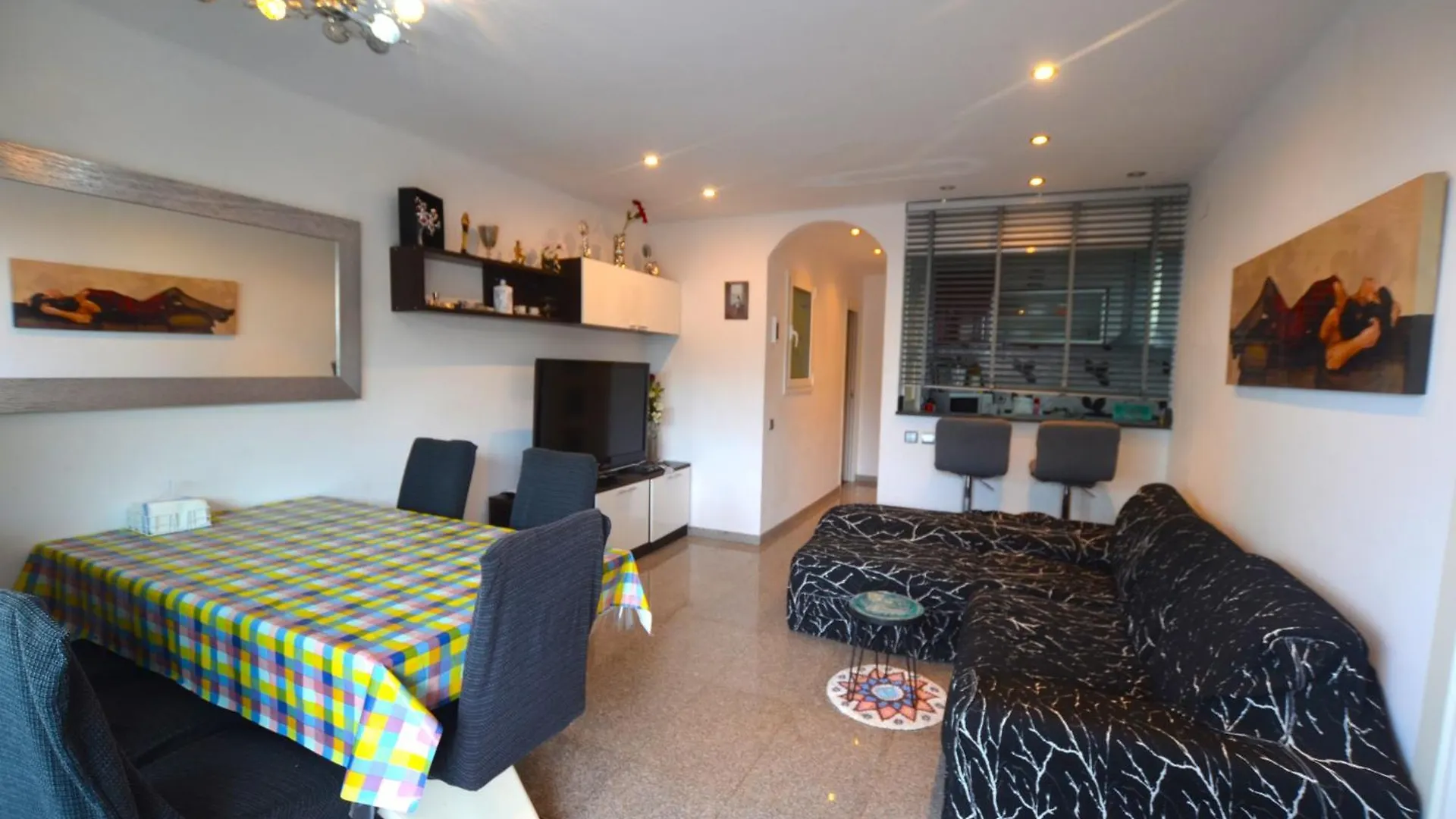Daire Apartamento Frente A La Playa Blanes Costa Brava